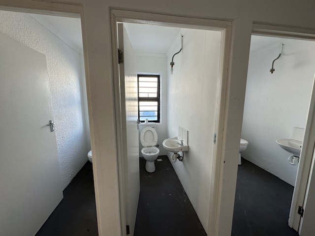 To Let commercial Property for Rent in Maitland Western Cape